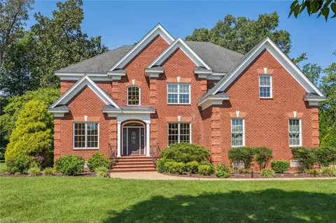 101 Glebe Spring Ln, Yorktown, VA 23693