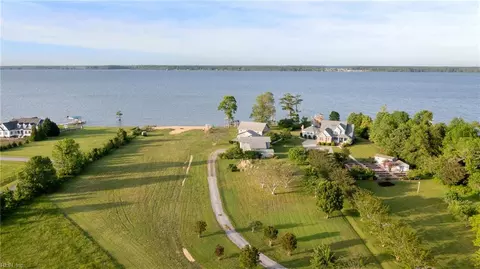 268 Blue Heron Blvd, Durants Neck, NC 27944