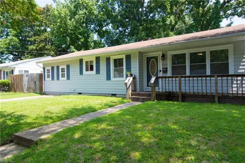 2516 Palmetto St, Norfolk, VA 23513