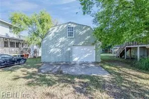 4 Constant Rd, Hampton, VA 23664