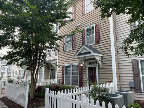 2107 Gentry St, Suffolk, VA 23435