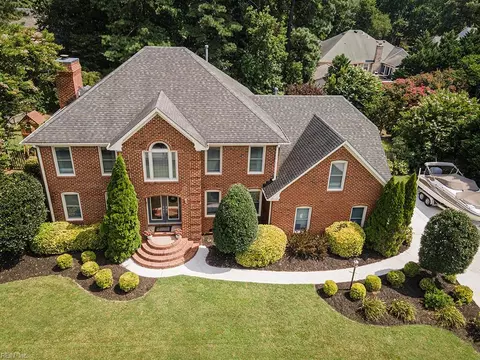 1024 Outlands Way, Virginia Beach, VA 23456