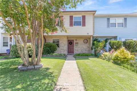 718 Biltmore Dr, Virginia Beach, VA 23454
