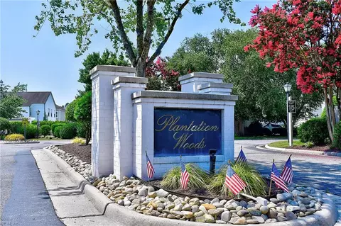 1309 Oak Ridge Ln, Chesapeake, VA 23320