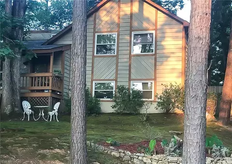 16 Cathy Dr, Newport News, VA 23608