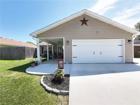 3545 Daffodil Cres, Virginia Beach, VA 23453