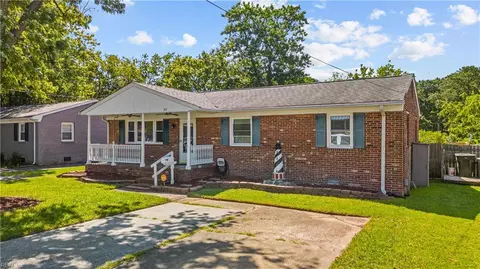 614 Beach Rd, Hampton, VA 23664