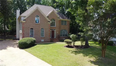 6312 Coachman Dr N, Suffolk, VA 23435