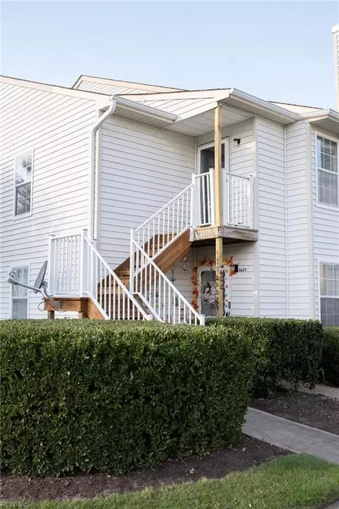 5631 Summit Arch Arch, Virginia Beach, VA 23462