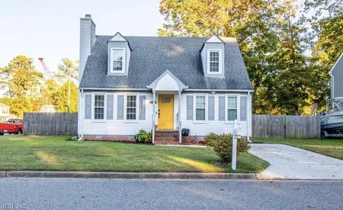 338 Lucinda Dr, Newport News, VA 23602