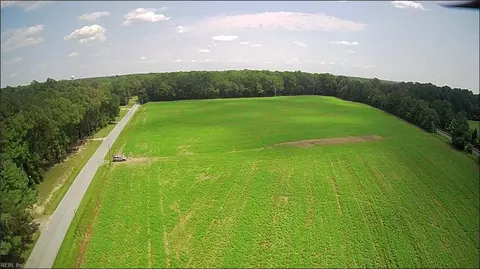 11356 Old Suffolk Rd, Isle Of Wight County, VA 23487