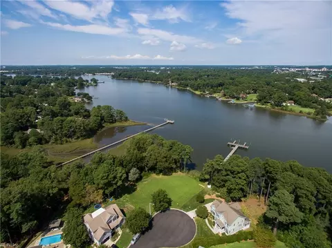 944 Le Cove Dr, Virginia Beach, VA 23464