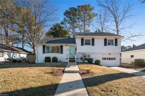 24 Lancaster Ter, Hampton, VA 23666