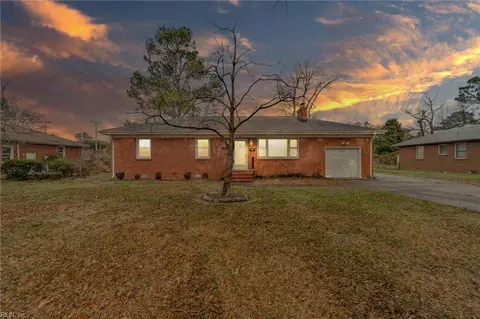 2010 Colane Rd, Norfolk, VA 23518