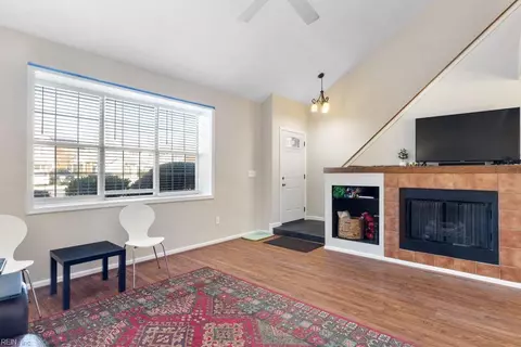 3829 Lamplighter Ct, Portsmouth, VA 23703