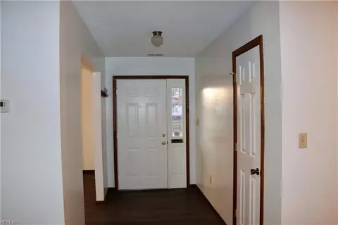 826 N Fifth St, Hampton, VA 23664 photo 4