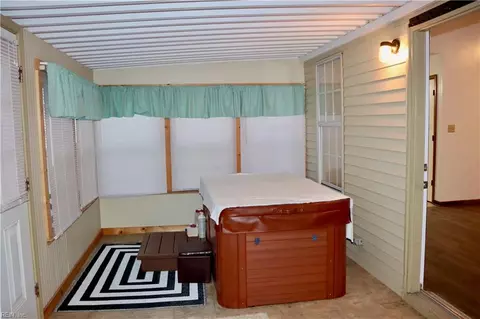 826 N Fifth St, Hampton, VA 23664 photo 17