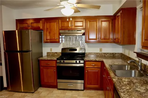 826 N Fifth St, Hampton, VA 23664 photo 12