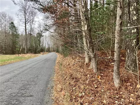 61 Ac Stage Rd, New Kent County, VA 23089