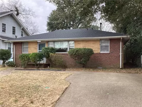 1215 Manchester Ave, Norfolk, VA 23508