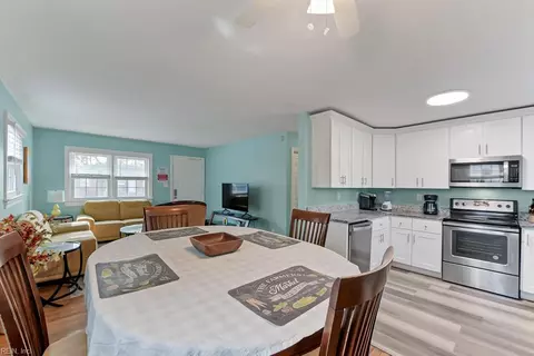 1236 Oak Park Ave, Norfolk, VA 23503