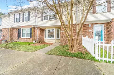 5649 Trafalgar Arch Arch, Portsmouth, VA 23703