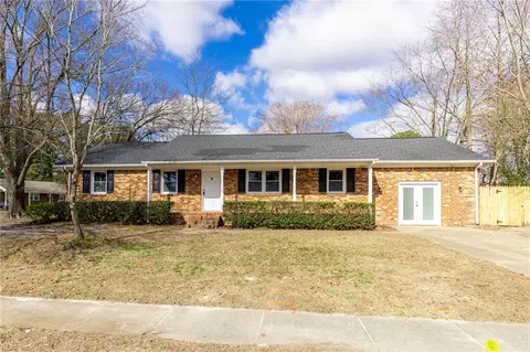 600 Adair Ln, Chesapeake, VA 23323