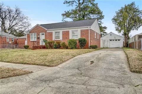 6424 Eason Cir, Norfolk, VA 23509