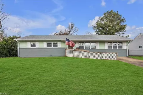 3240 Lark St, Virginia Beach, VA 23452