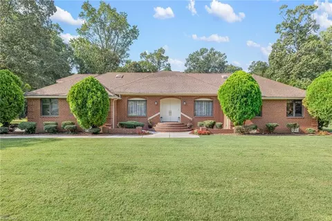 4069 Bridgehampton Ln, Virginia Beach, VA 23455