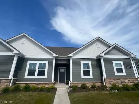 1013 Paragon Way #C, Suffolk, VA 23435