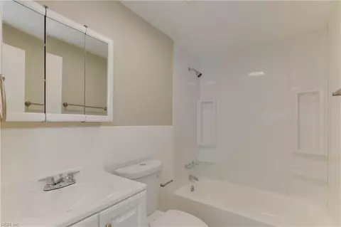 93 Jordan Dr, Hampton, VA 23666 photo 12
