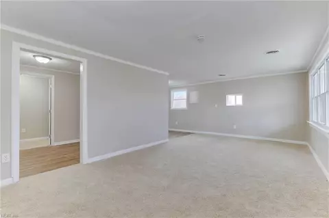 93 Jordan Dr, Hampton, VA 23666 photo 3