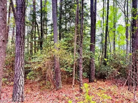 11 Meadowview Ln, Lancaster County, VA 22503