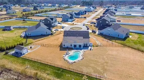 117 Ashbee Ct, Moyock, NC 27958