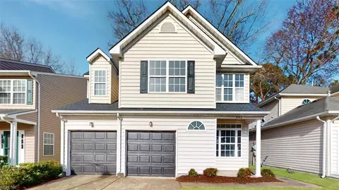 4102 River Breeze Cir, Chesapeake, VA 23321