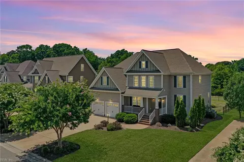 209 Arlington Pl, Carrollton, VA 23314