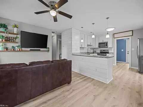 3512 Nottaway St, Norfolk, VA 23513