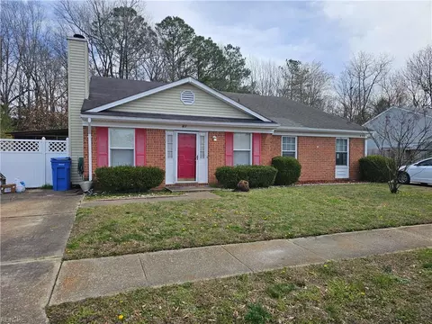 477 Cobblewood Bnd, Chesapeake, VA 23320