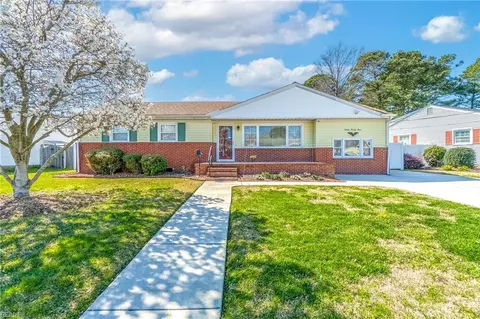 8023 Bowwood Ln, Norfolk, VA 23518