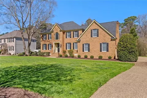 28 Ferguson St, Poquoson, VA 23662