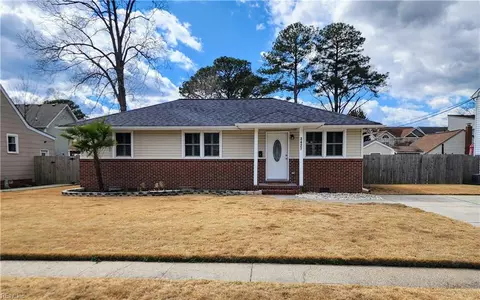 3427 Humboldt St, Norfolk, VA 23513