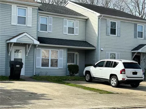 553 Davis St, Virginia Beach, VA 23462