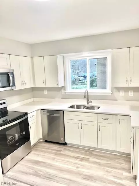 5016 Amboy Ct, Virginia Beach, VA 23462