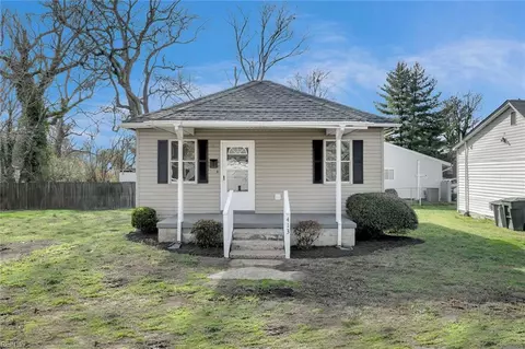 413 Pennsylvania Ave, Hampton, VA 23661