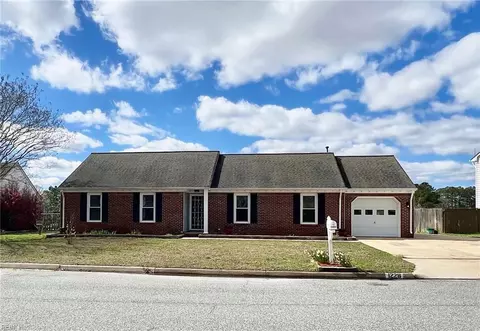 1228 New Mill Dr, Chesapeake, VA 23322