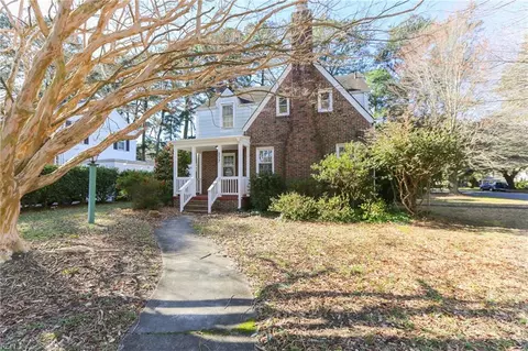 217 Oak Grove Rd, Norfolk, VA 23505