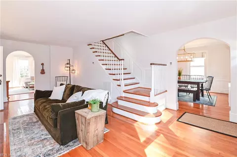 6127 Rolfe Ave, Norfolk, VA 23508