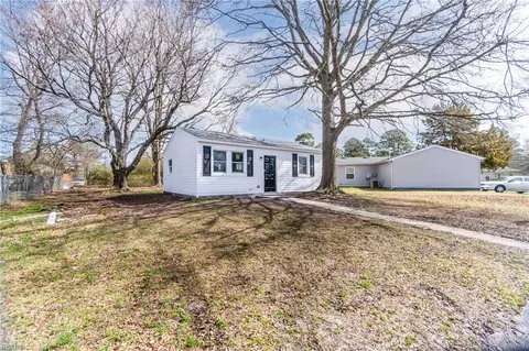 202 Glenwood Dr, Portsmouth, VA 23701