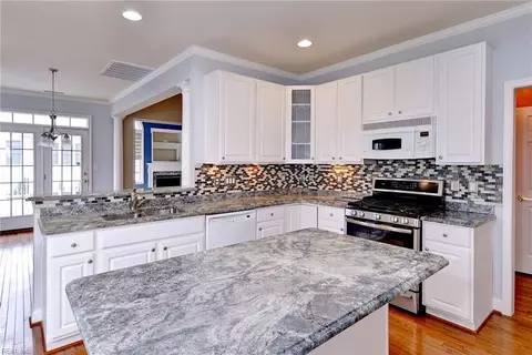 4744 Westhampton, Williamsburg, VA 23188 photo 9